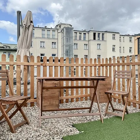 Rentplanet - Lazarz Apartman *