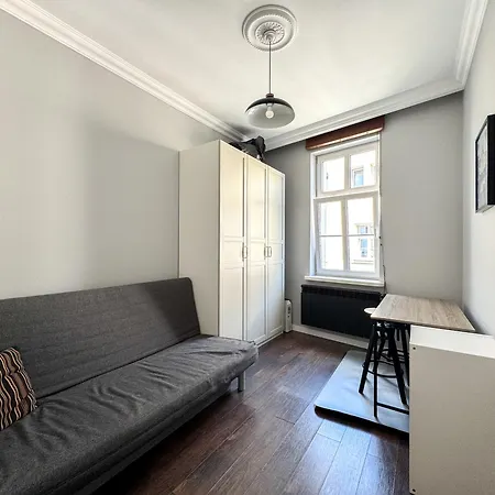 Rentplanet - Lazarz Appartamento *